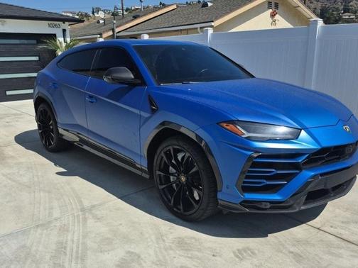 2021 Lamborghini Urus 