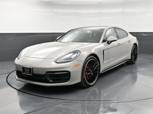 2022 Porsche Panamera 4S