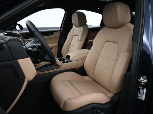 2026 Porsche Cayenne AWD