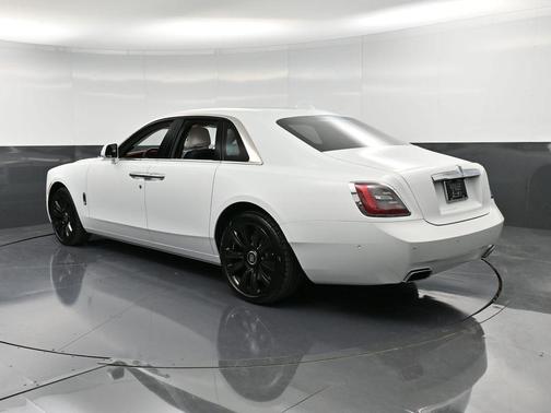 2022 Rolls-Royce Ghost 
