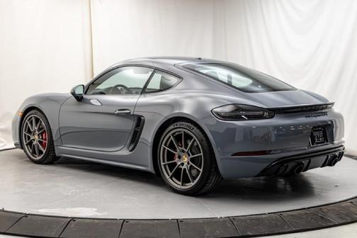 2024 Porsche 718 Cayman GTS 4.0
