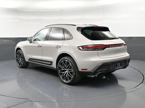 Chalk 2023 Porsche Macan