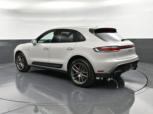 2023 Porsche Macan S