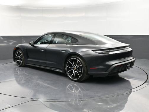 2024 Porsche Taycan 4S