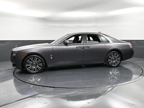 2023 Rolls-Royce Ghost 