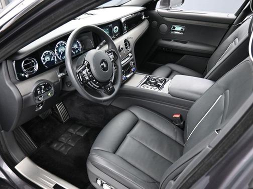 2023 Rolls-Royce Ghost 