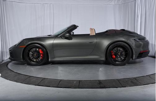 2024 Porsche 911 Carrera GTS