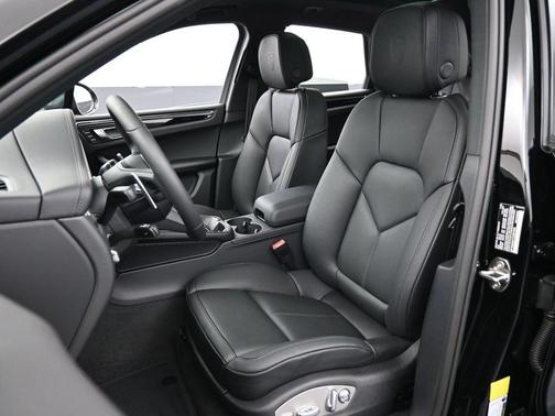 2026 Porsche Macan T