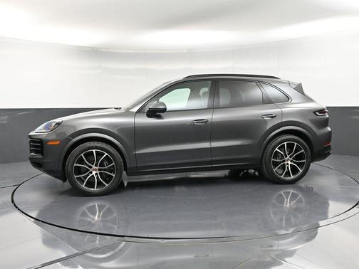 2026 Porsche Cayenne Base