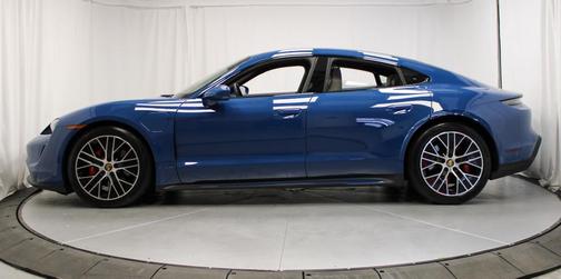 2022 Porsche Taycan 4S