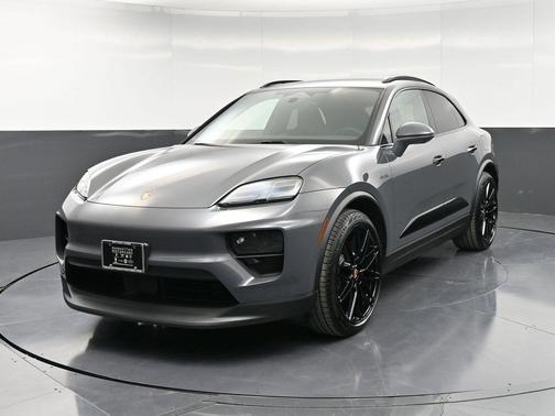 2025 Porsche Macan 4S
