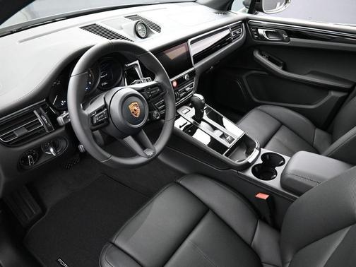 2026 Porsche Macan T