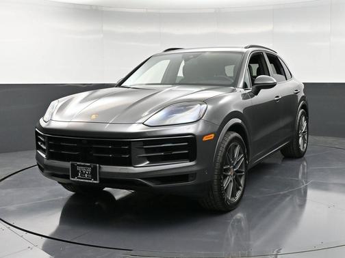 2025 Porsche Cayenne Base