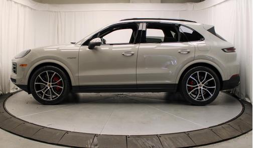 2025 Porsche Cayenne S