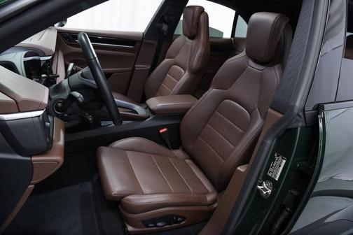 2024 Porsche Macan Electric 4