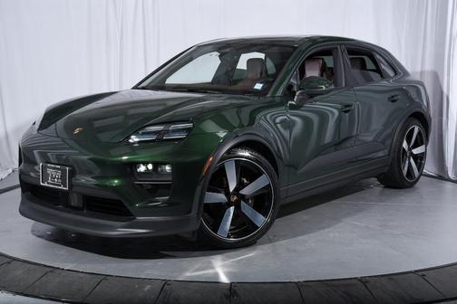 2024 Porsche Macan Electric 4