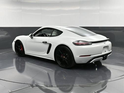 2025 Porsche 718 Cayman S