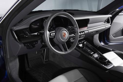 2024 Porsche 911 Carrera