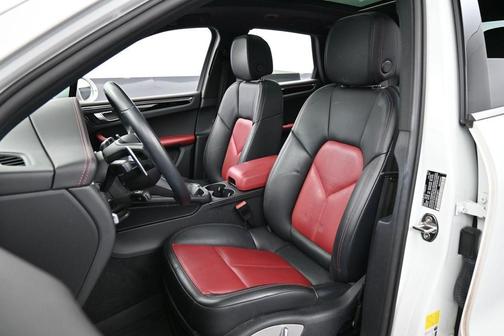 White 2023 Porsche Macan