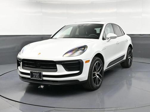 White 2023 Porsche Macan