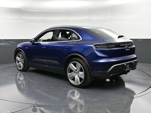 2024 Porsche Macan 4