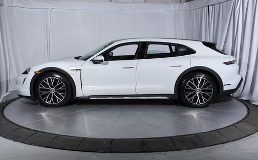 2022 Porsche Taycan Cross Turismo 4