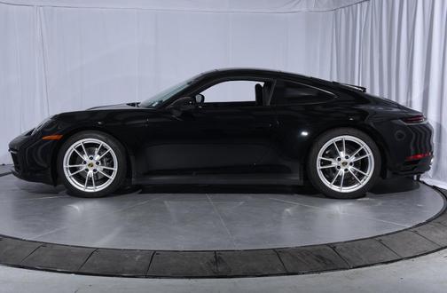 2021 Porsche 911 Carrera 4