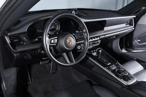 2021 Porsche 911 Carrera 4