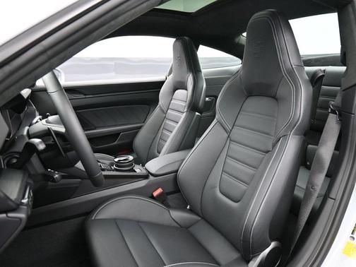 2026 Porsche 911 Carrera GTS