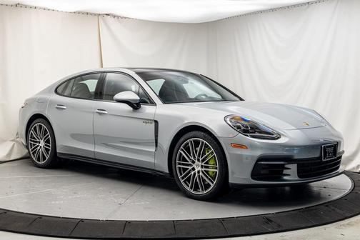 2019 Porsche Panamera E-Hybrid 4