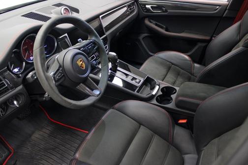 2022 Porsche Macan GTS
