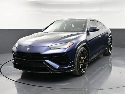 2023 Lamborghini Urus Performante