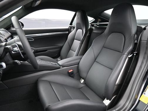 2025 Porsche 718 Cayman GTS 4.0