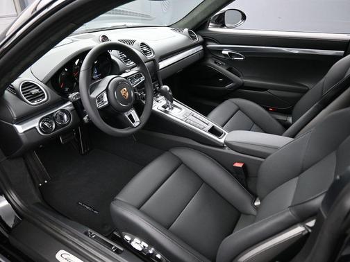 2025 Porsche 718 Cayman GTS 4.0
