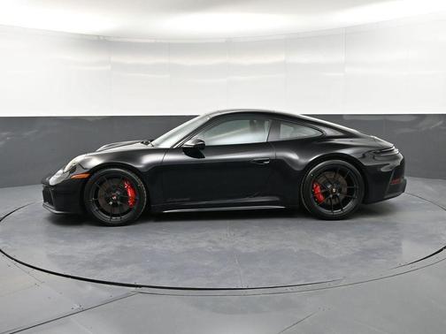 2026 Porsche 911 Carrera 4 GTS