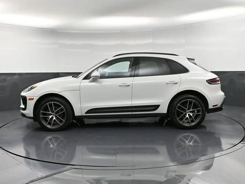 2023 Porsche Macan 