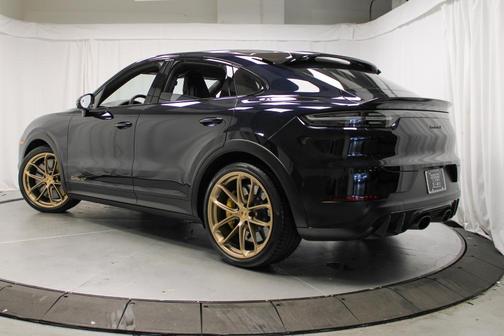 2023 Porsche Cayenne Turbo GT