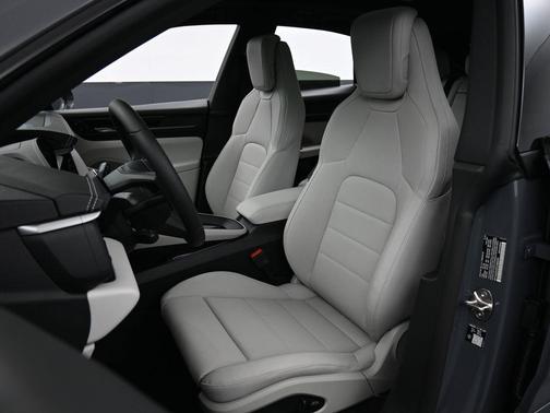 2026 Porsche Macan 4