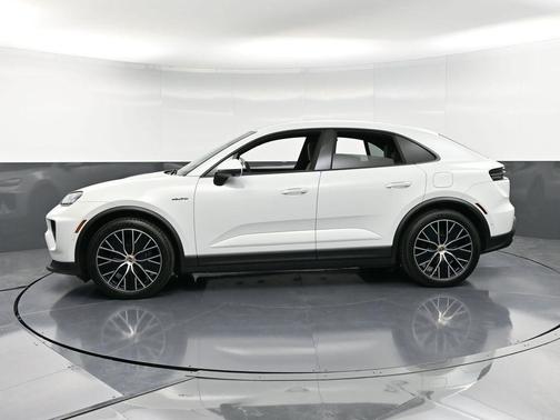 2024 Porsche Macan 4