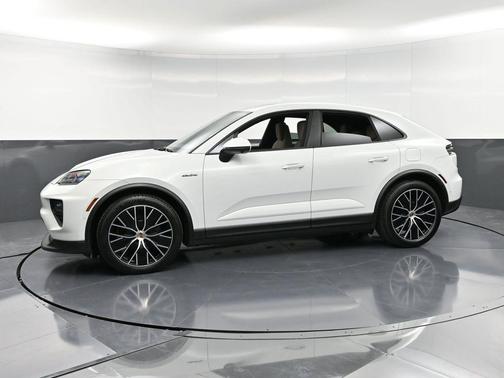 2024 Porsche Macan 4