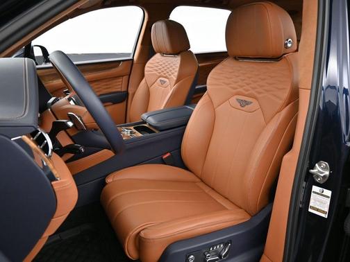 2024 Bentley Bentayga V8