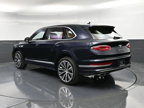 2024 Bentley Bentayga V8