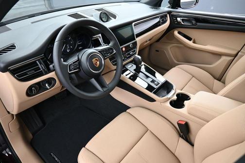 Copper 2026 Porsche Macan Base