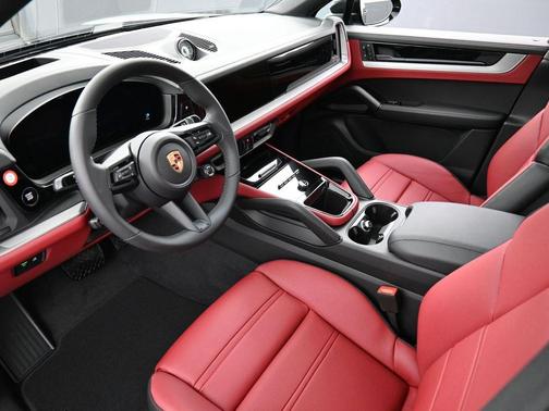 2026 Porsche Cayenne AWD