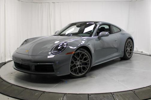 2024 Porsche 911 Carrera 4