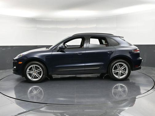2023 Porsche Macan 