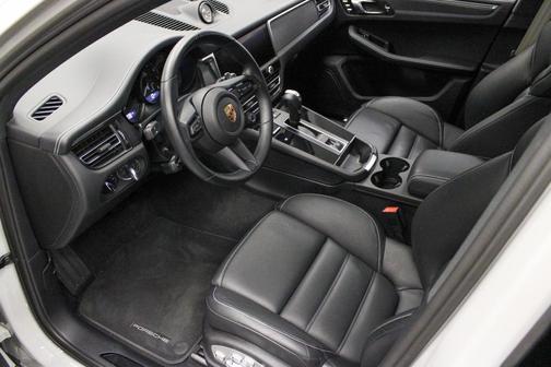2024 Porsche Macan GTS