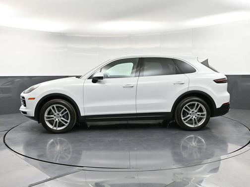 2023 Porsche Cayenne 