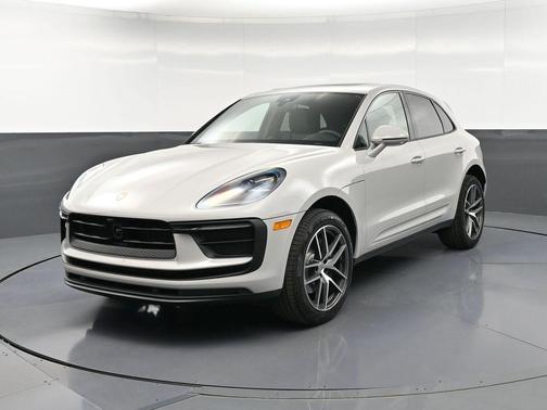 Chalk 2026 Porsche Macan Base