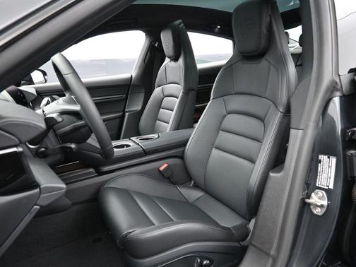 2025 Porsche Taycan 4S